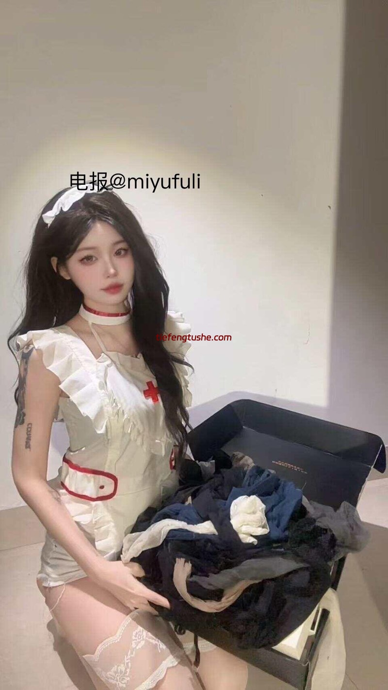 小哭包不哭 微密圈付费视频合集免费打包[8套]