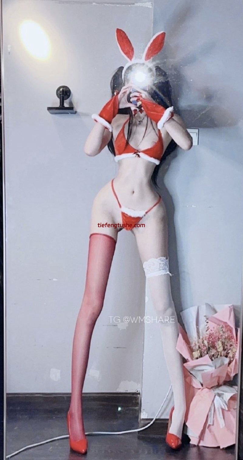 小艾根本吃不饱 微密圈全套图包写真视频打包[23套]