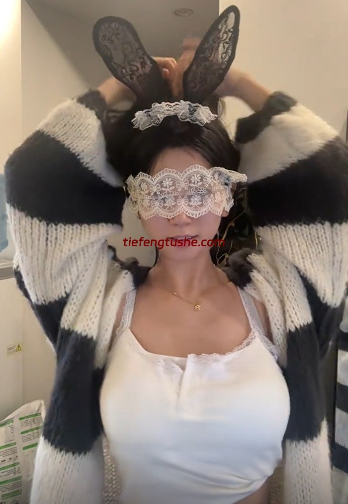 越越呀 微密圈高清美图视频打包合集下载[4套]